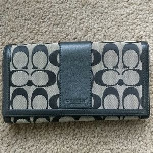 Coach trifold wallet